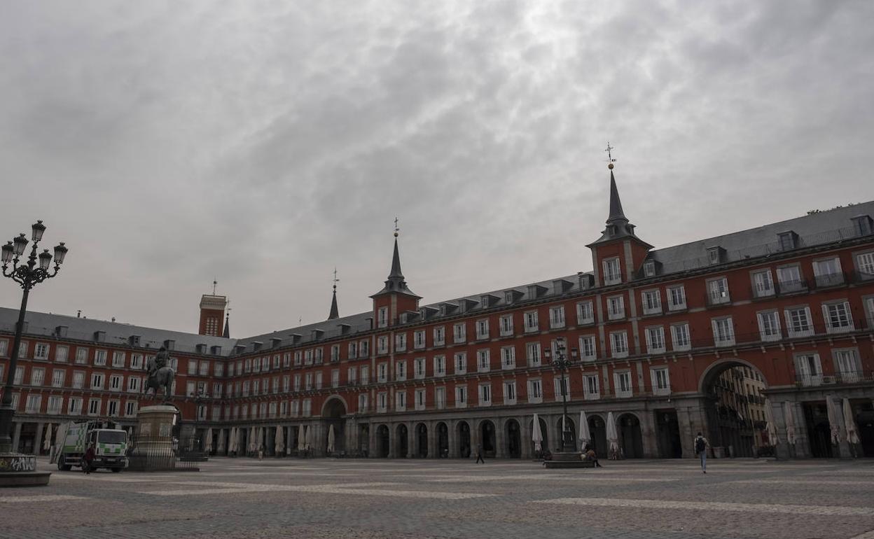 Plaza Mayor de Madrid vía.