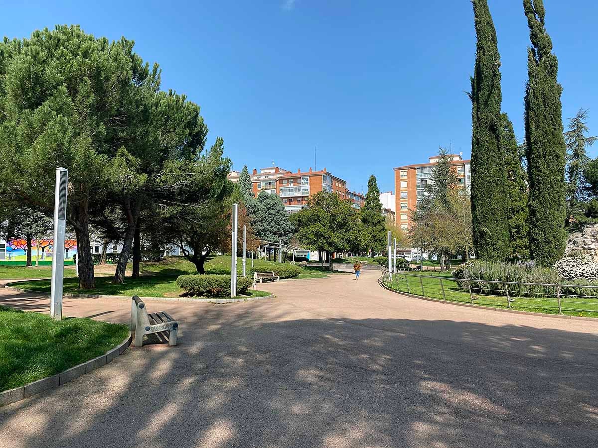 Cola para entrar a un estanco del barrio.