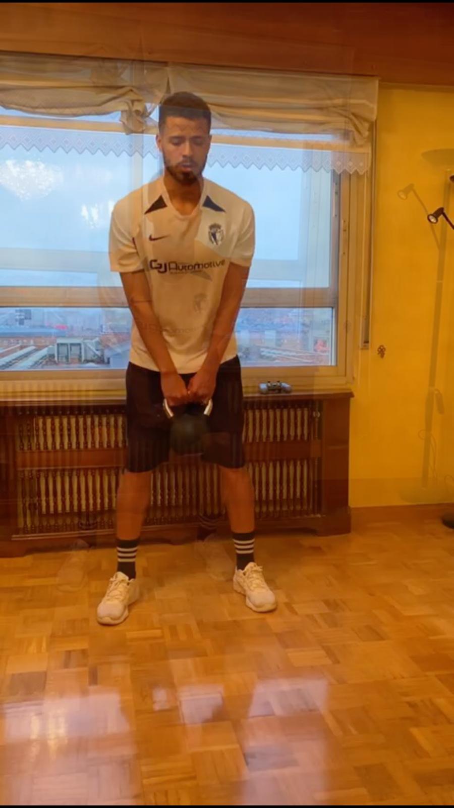 Fotos: Mucha predisposición y una pizca de creatividad en los entrenamientos en casa de los equipos burgaleses