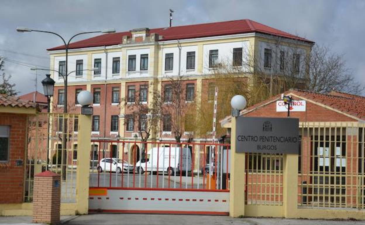 Entrada al centro penitenciario de Burgos.