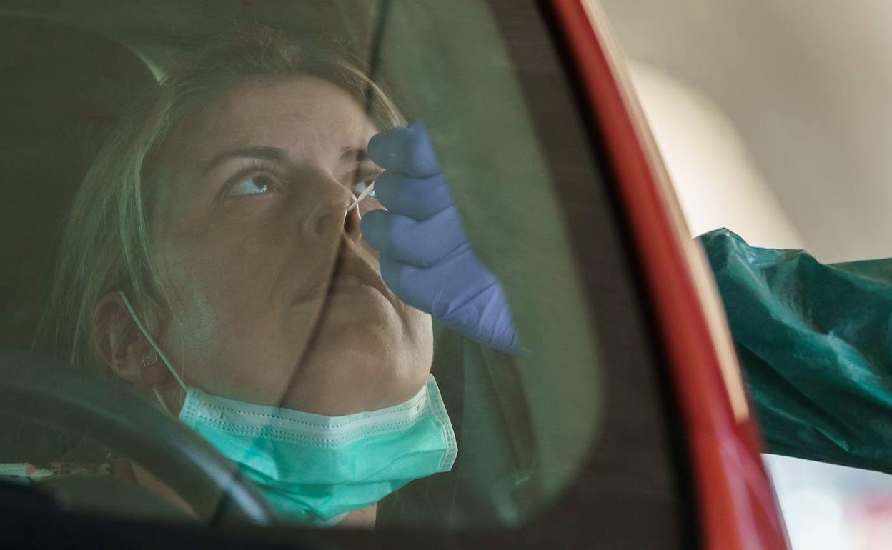 Imagen de una toma de muestras en Burgos. 
