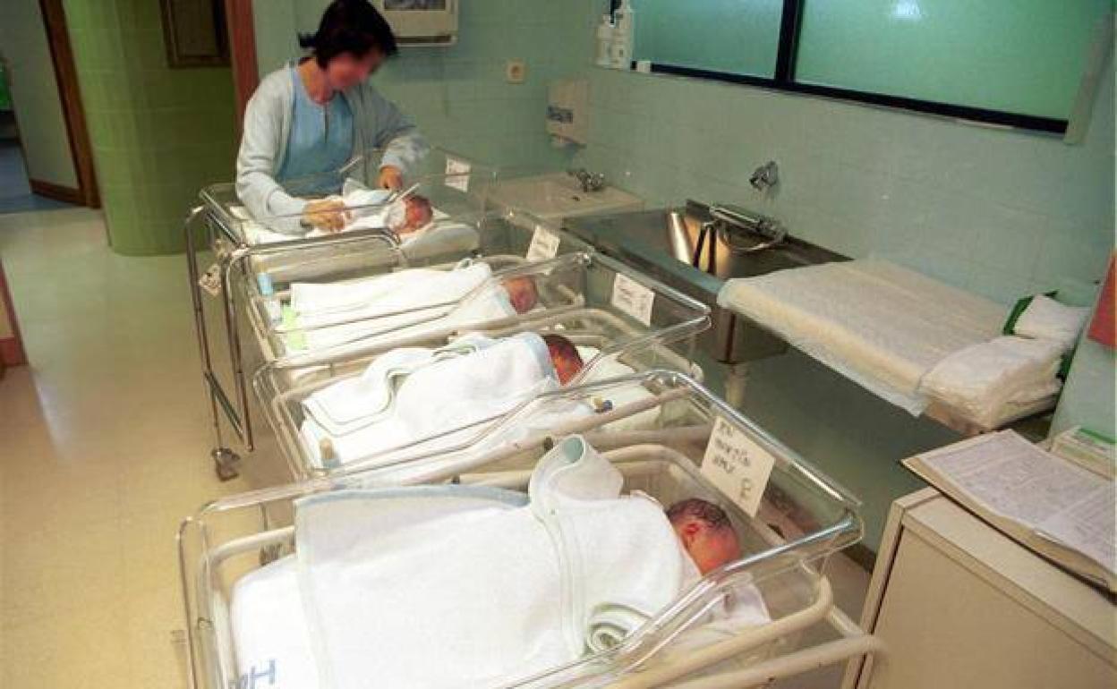 Sala de maternidad de un hospital.