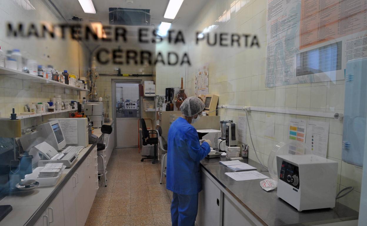 La farmacia militar de Burgos ya produjo los antivirales frente a la gripe A en 2009