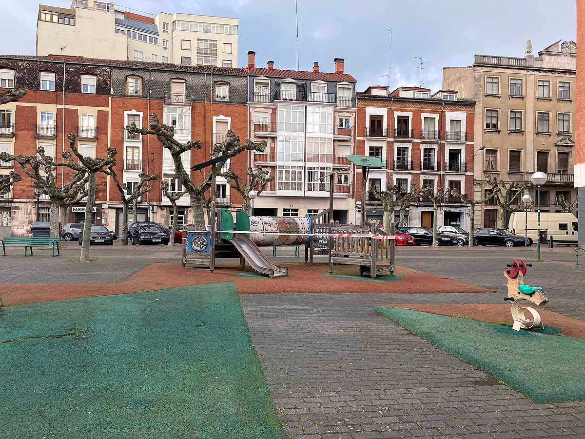 La lluvia lleva varios días sin dar tregua en la capital.