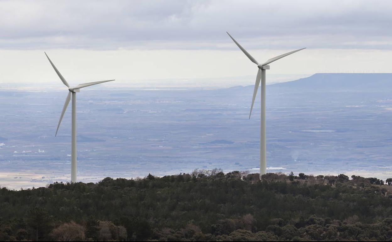 Una estación de energía eólica en Yerga.