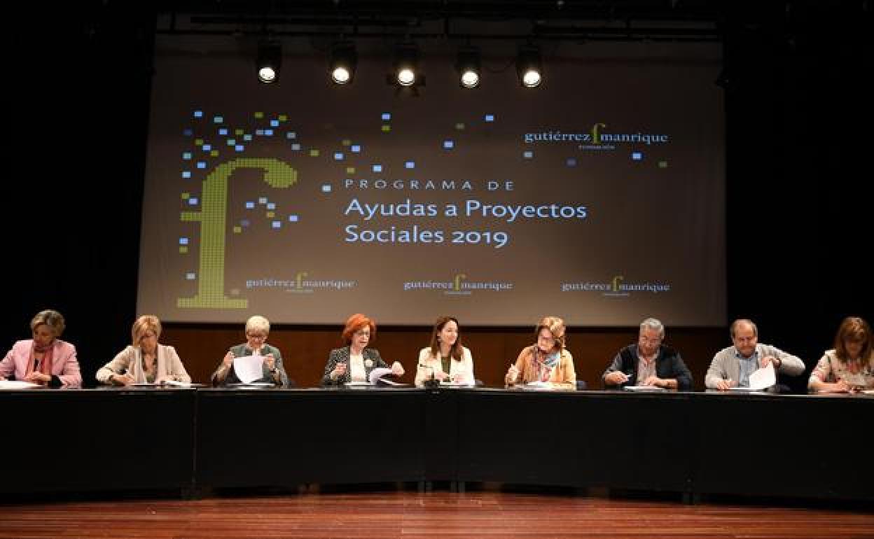 Acto de firma de convenios con las entidades beneficiadas en 2019.