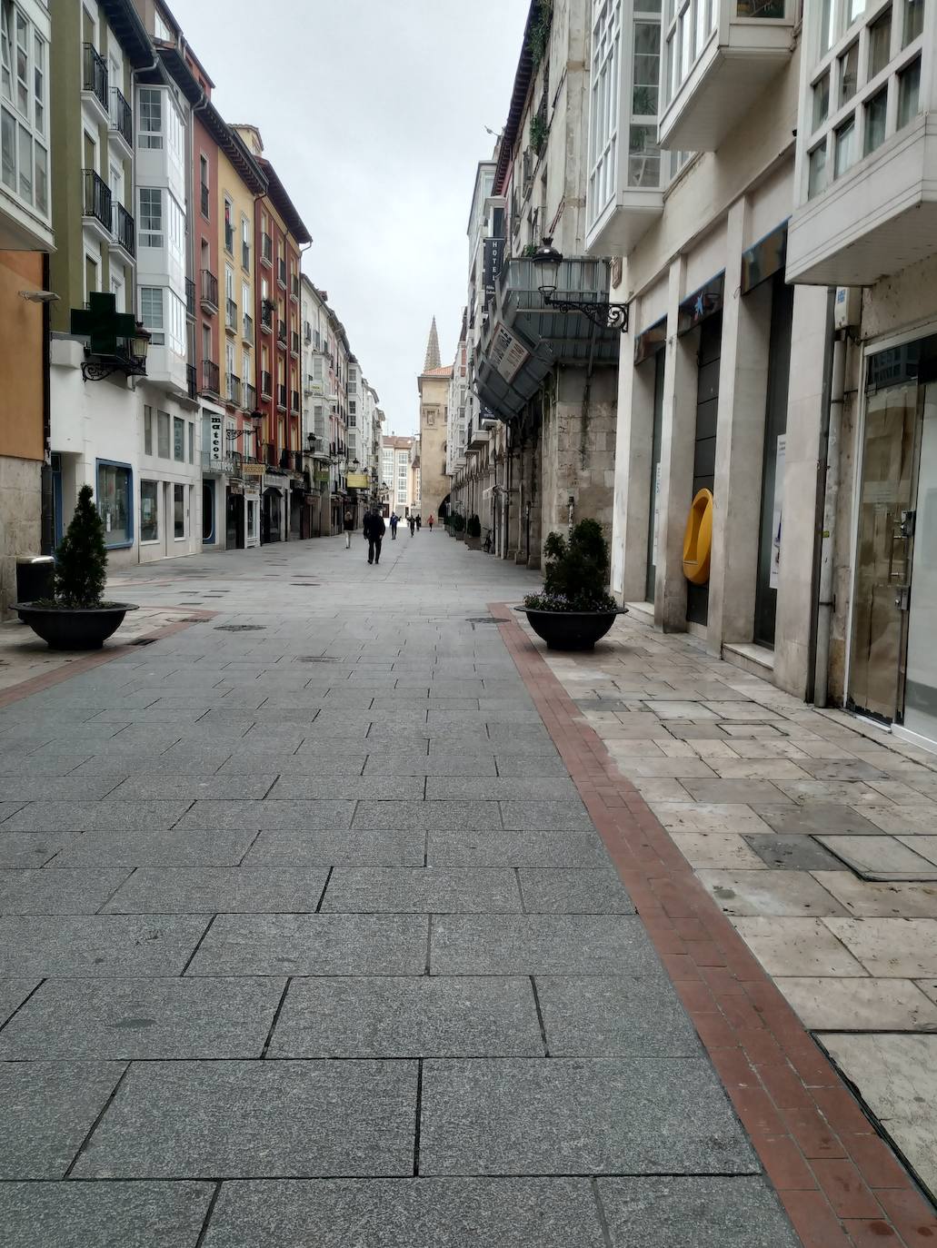 En el centro de Burgos también se ha podido ver algo de actividad a primera hora de la mañana