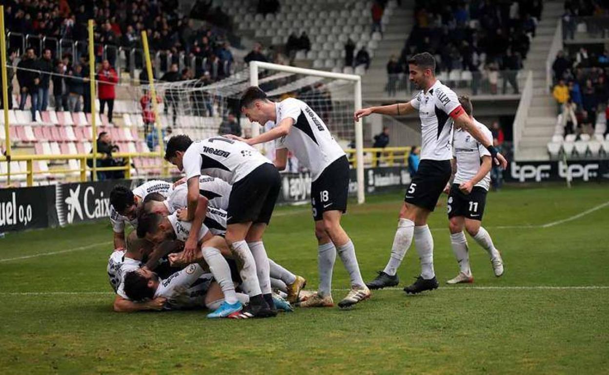 Fútbol: El Burgos Promesas se convierte en el filial del Burgos CF tras un acuerdo entre ambos clubes con posibilidad de fusión en el futuro