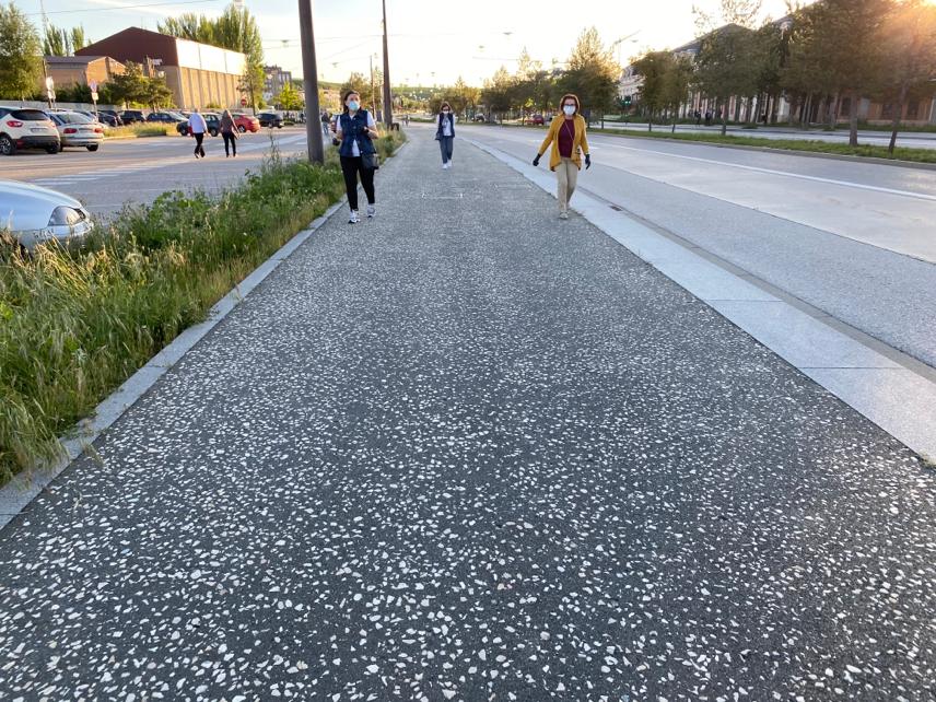 Fotos: Los parques y zonas verdes de Burgos se llenan cada tarde