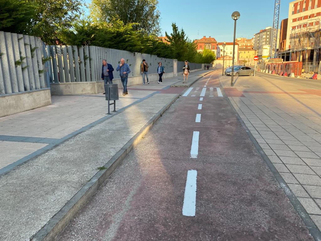 Fotos: Los parques y zonas verdes de Burgos se llenan cada tarde