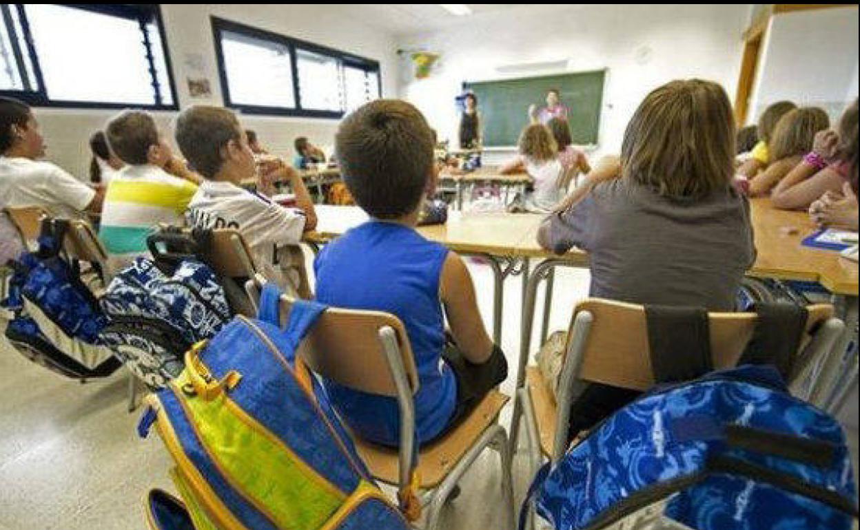 Niños en un aula.