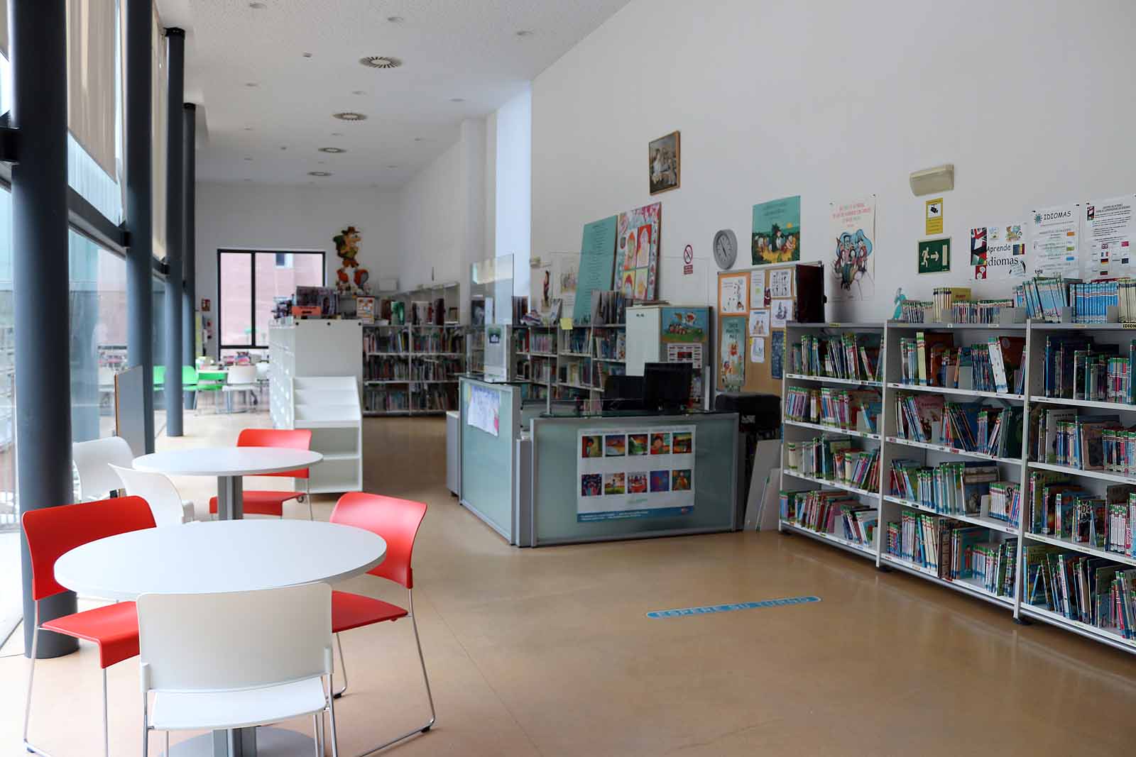 Fotos: Las bibliotecas se preparan para retomar la actividad