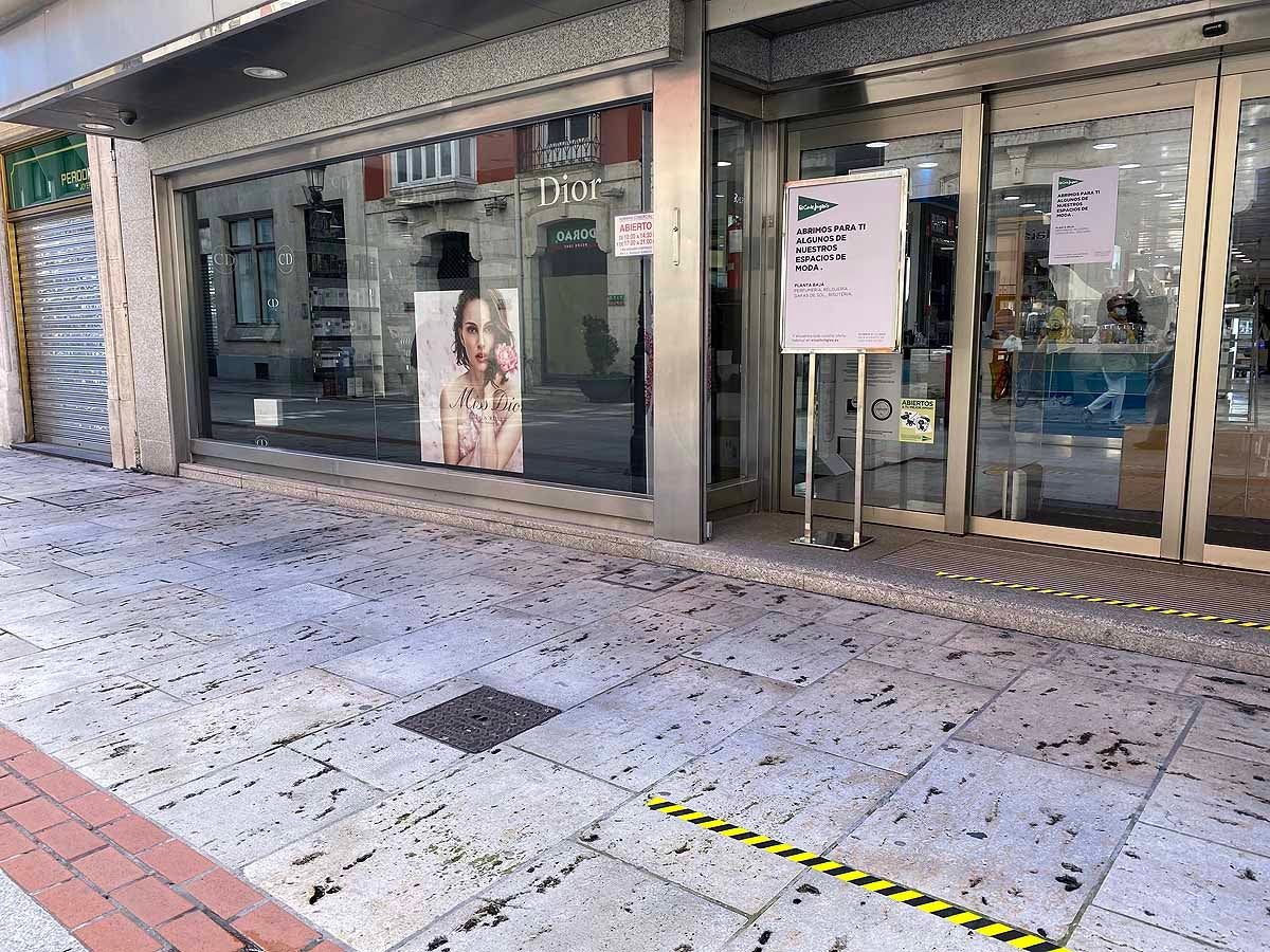 Fotos: El comercio reabre en Burgos con «buenas sensaciones»