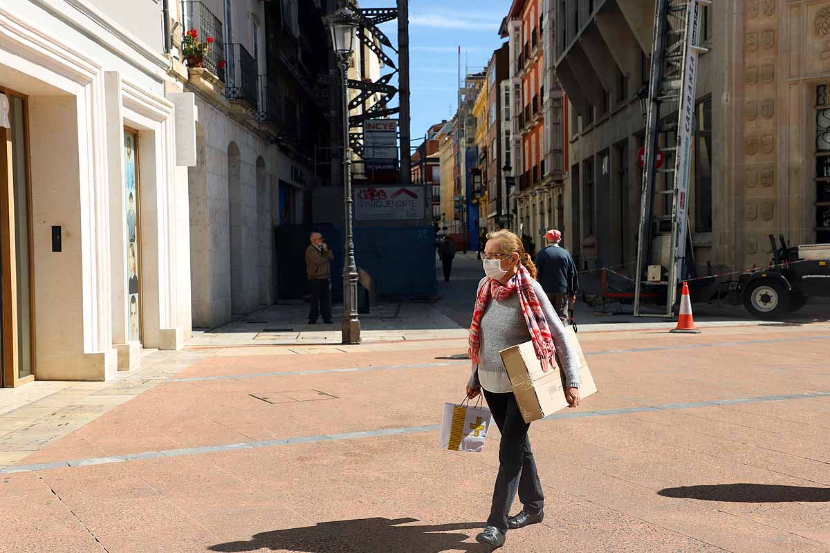 Desescalada Fotos: El uso de las mascarillas se impone en Burgos