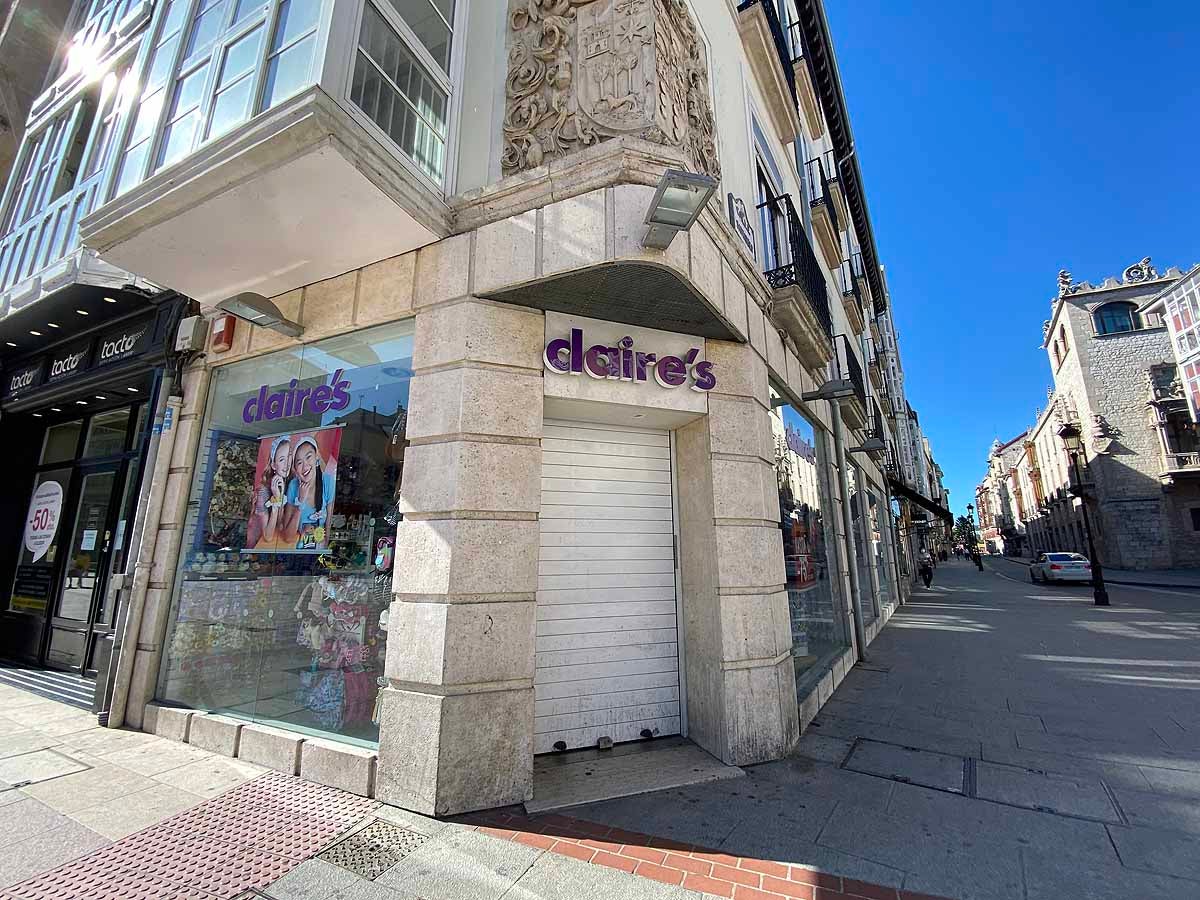 Desescalada Fotos: La apertura de las tiendas &quot;normaliza&quot; la imagen del centro de Burgos