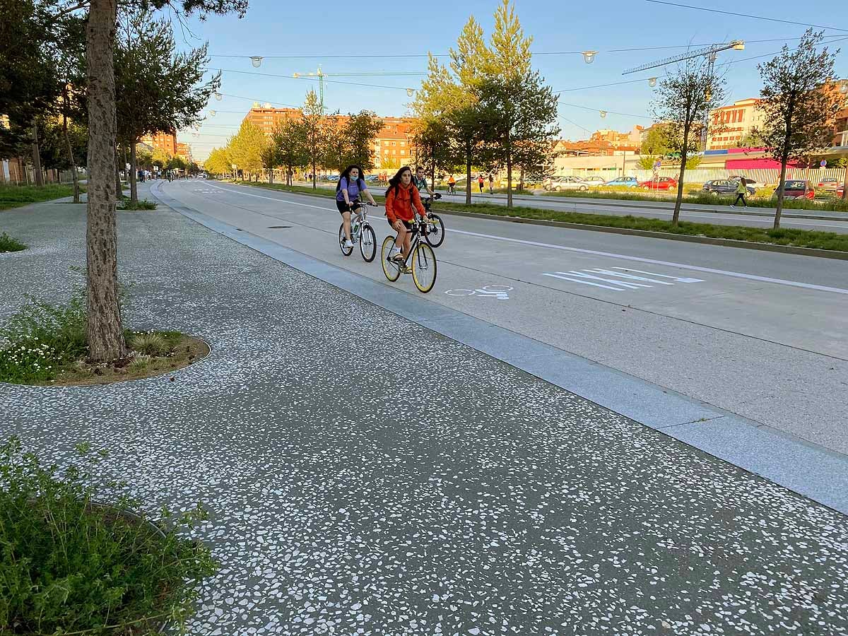 Coronavirus Fotos: Las bicicletas se adelantan al verano en Burgos