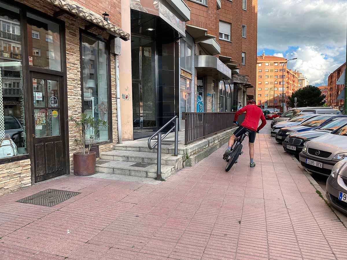 Coronavirus Fotos: Las bicicletas se adelantan al verano en Burgos