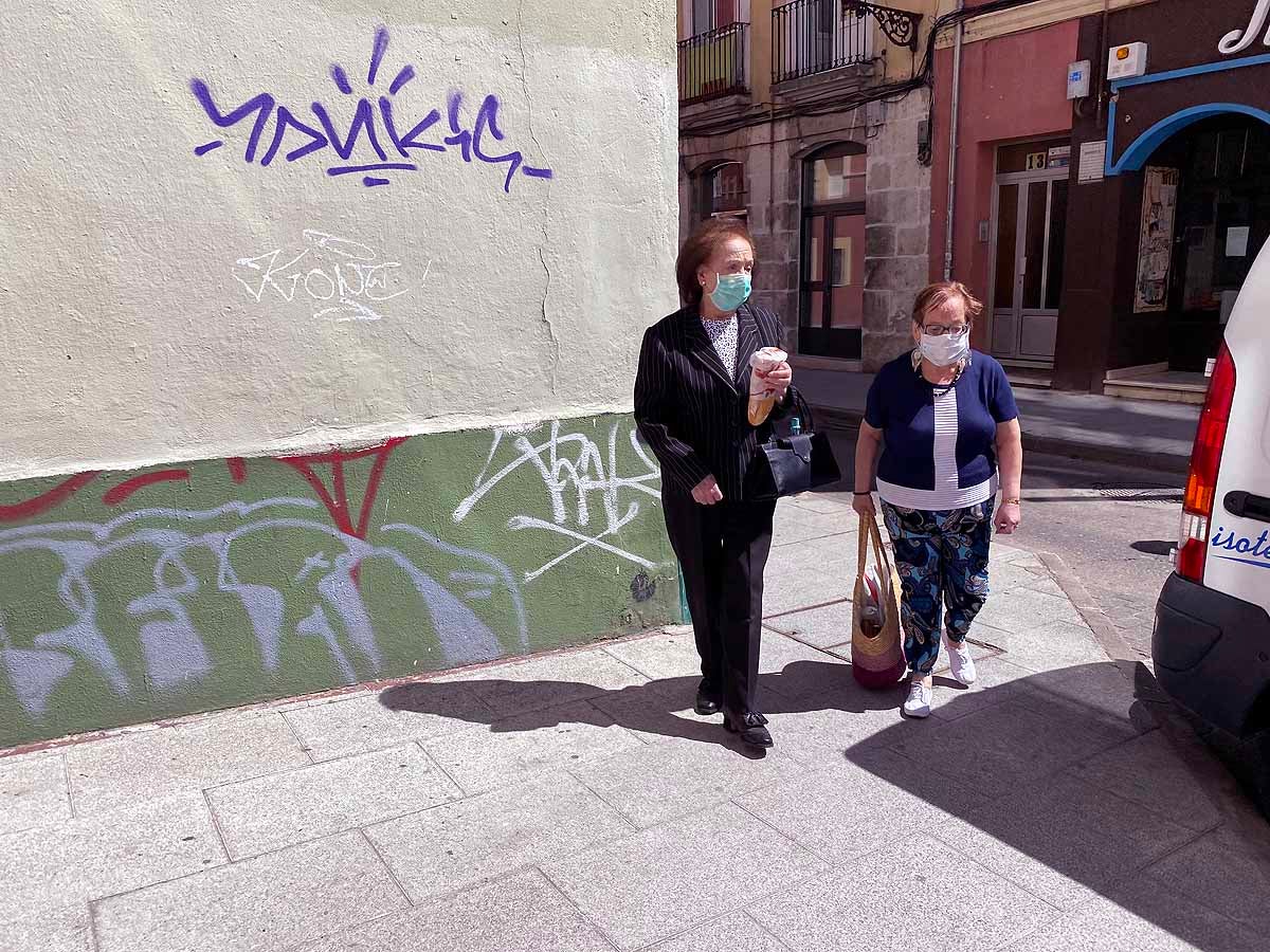 Fotos: Desfile de mascarillas en las calles de Burgos