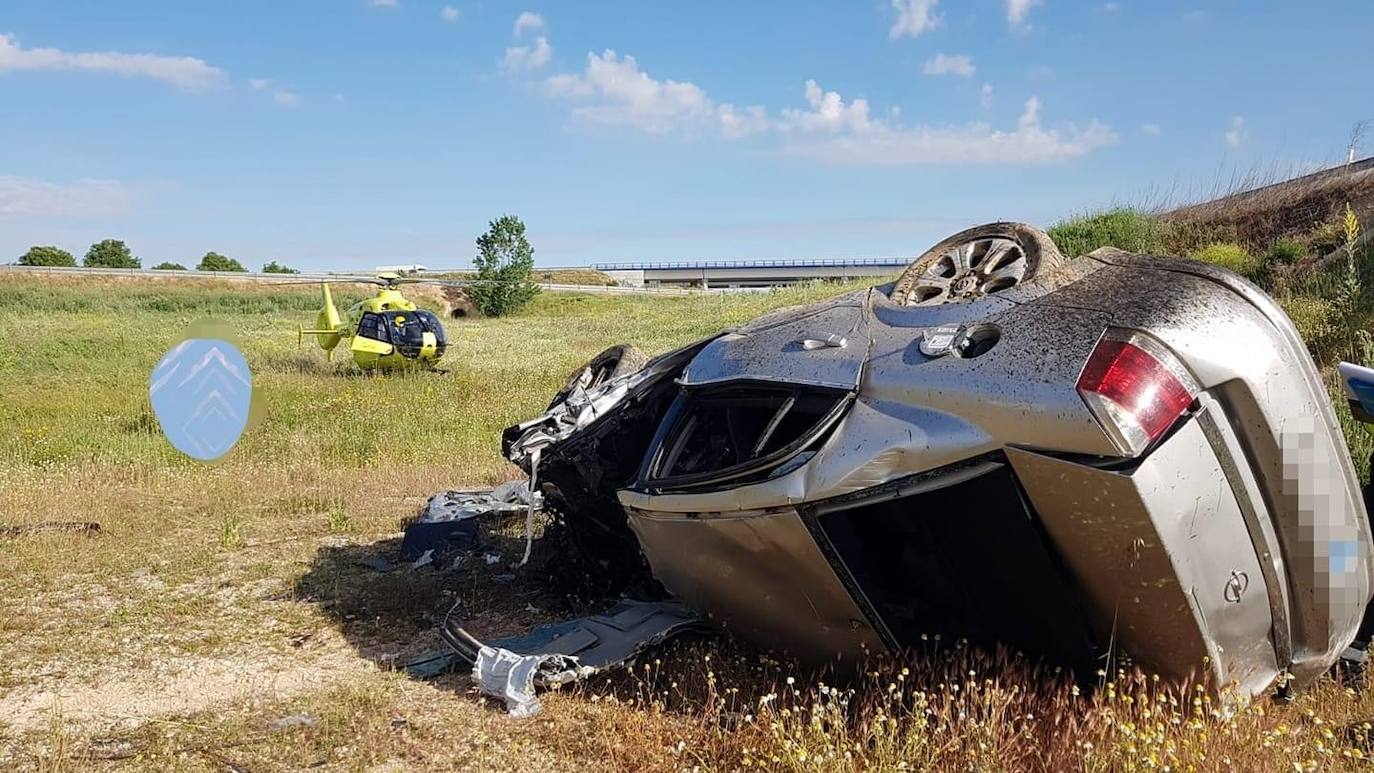 Trasladan en helicóptero medicalizado a Burgos a un joven tras un accidente en Aranda de Duero