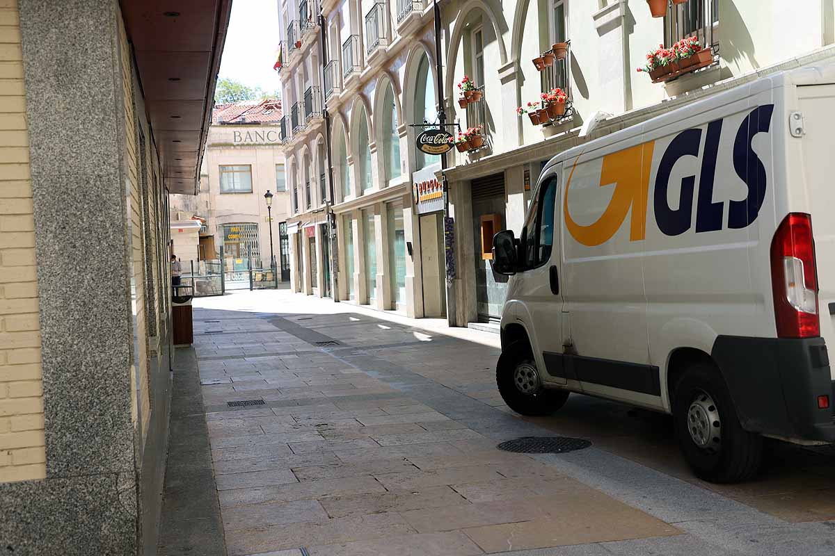 Desescalada Fotos: Las terrazas devuelven la alegría a las calles de Burgos