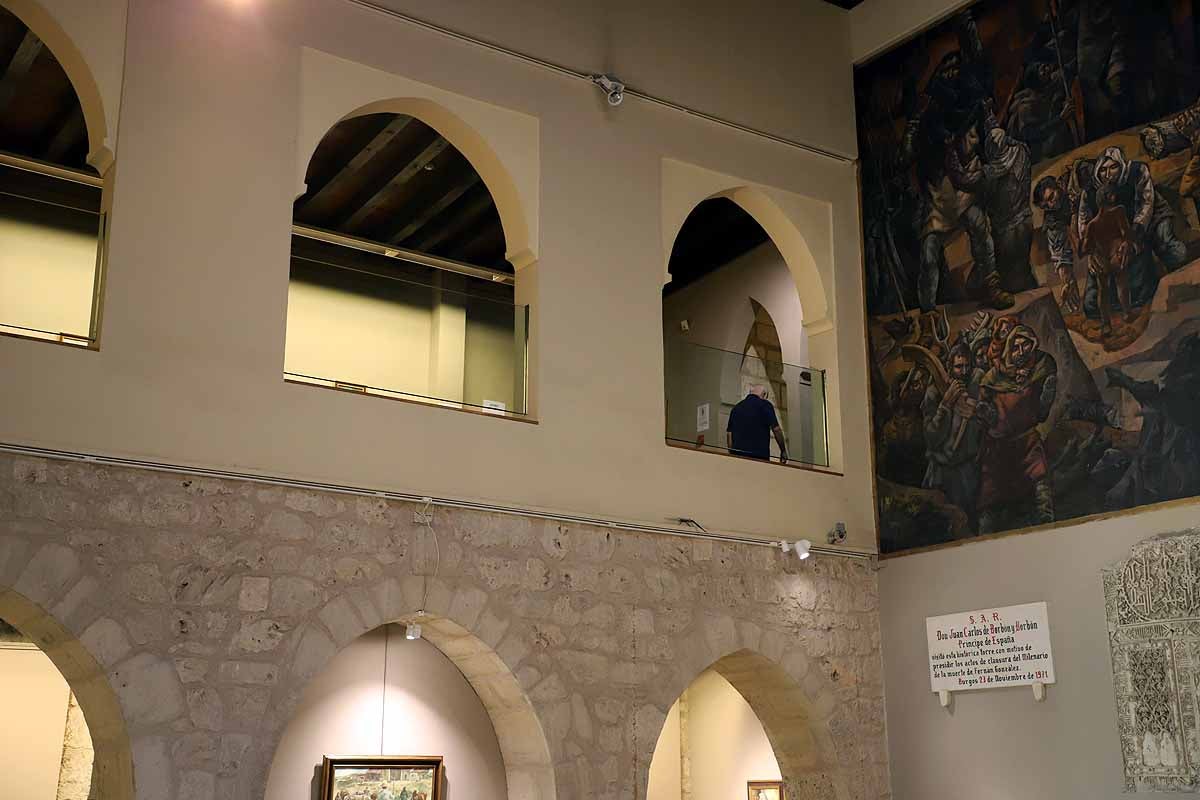 Desescalada Fotos: Reapertura de la sala de exposiciones del Arco de Santa María