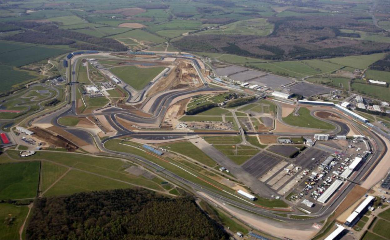 Imagen aérea del mítico circuito de Silverstone. 