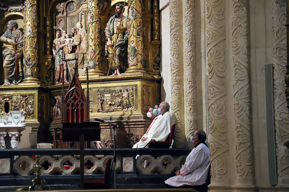 Fotos: El Corpus en tiempos de pandemia en Burgos