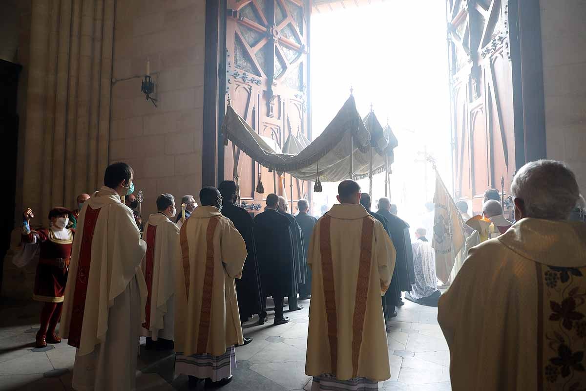 Fotos: El Corpus en tiempos de pandemia en Burgos