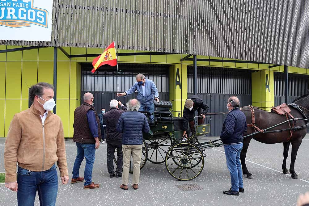 Fotos: El mundo del toro sale a la calle en Burgos para exigir libertad e igualdad de trato para aficionados y profesionales