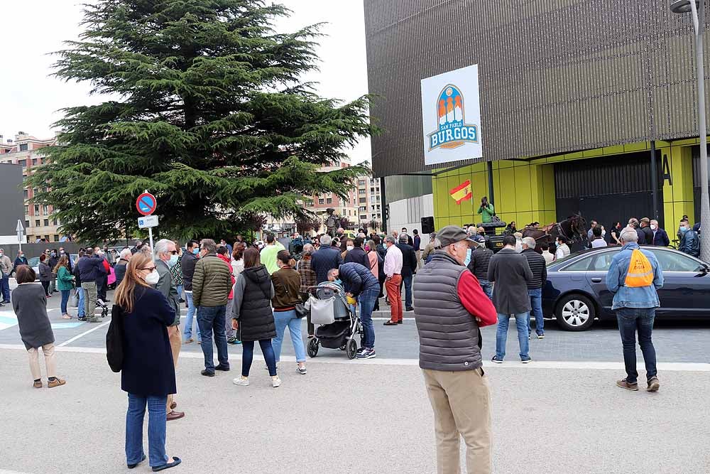 Fotos: El mundo del toro sale a la calle en Burgos para exigir libertad e igualdad de trato para aficionados y profesionales