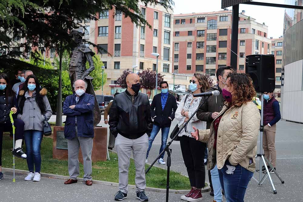 Fotos: El mundo del toro sale a la calle en Burgos para exigir libertad e igualdad de trato para aficionados y profesionales