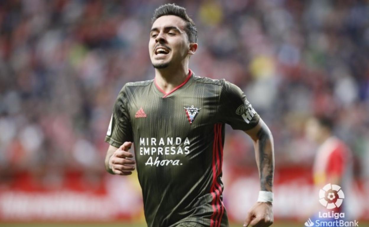 Joaquín Muñoz asegura que El Alcoraz es un campo «muy difícil»