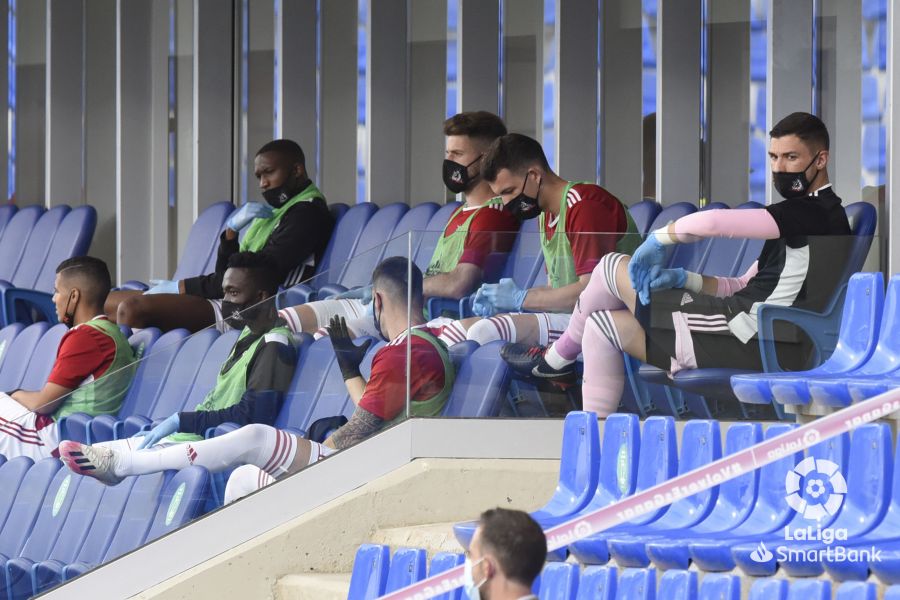 Fotos: El Mirandés da la sorpresa en Huesca