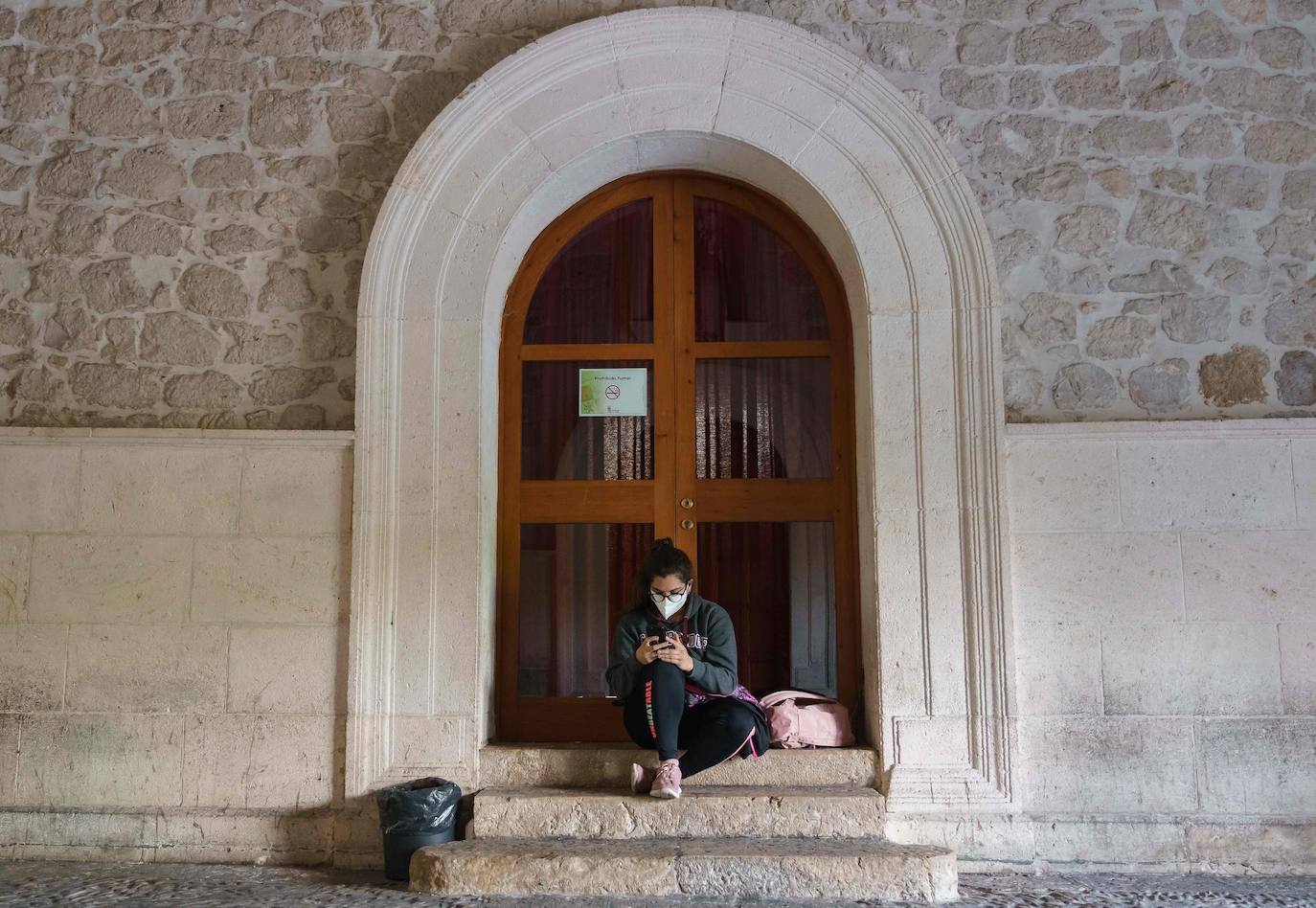 Fotos: Mascarillas, geles y distanciamiento: nuevos aliados en la extraña vuelta a las aulas de los alumnos burgaleses