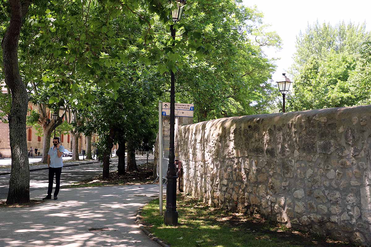 El recinto de El Parral permanece cerrado, al igual que el monasterio de las Huelgas | Hasta estos puntos se han acercado muchos burgaleses hoy para sacar una foto «histórica» mientras que la tradicional jira por El Parral tendrá que esperar un año más. 