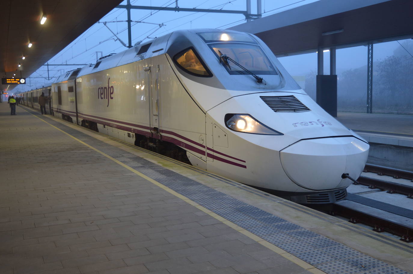 El Ave en la estación de Zamora