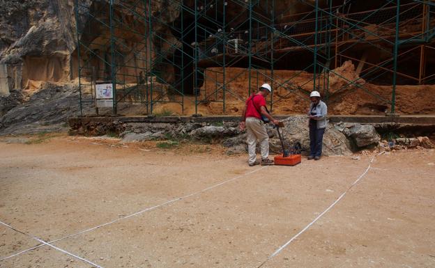 El georradar desvela las partes desconocidas de las cavidades de la Sierra de Atapuerca