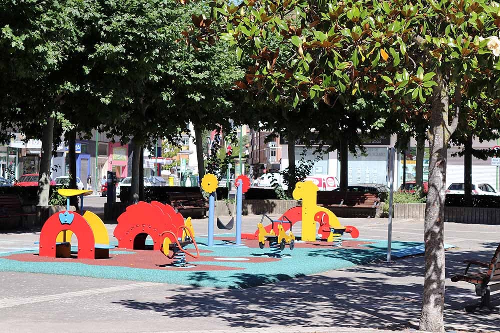 Fotos: Burgos abre todos los parques infantiles, que se desinfectarán a diario