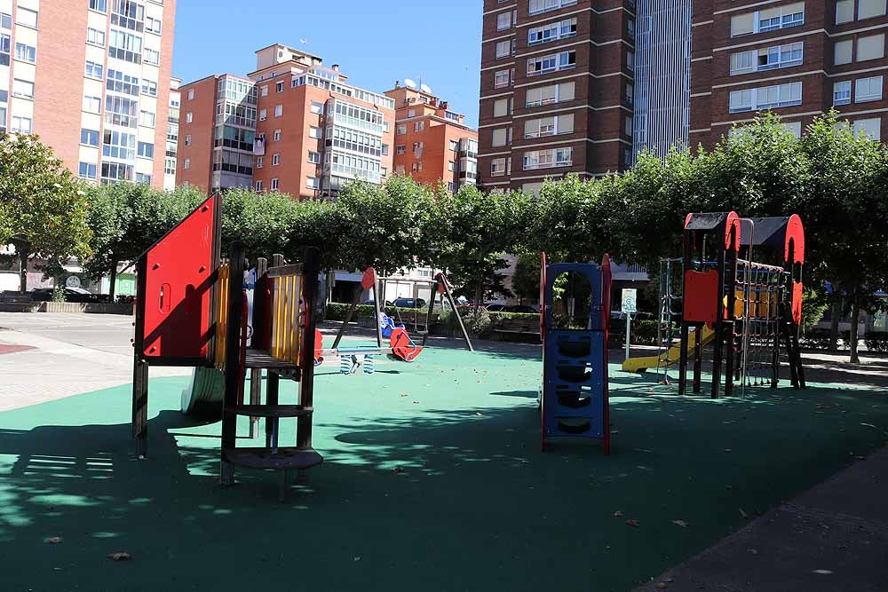 Fotos: Burgos abre todos los parques infantiles, que se desinfectarán a diario