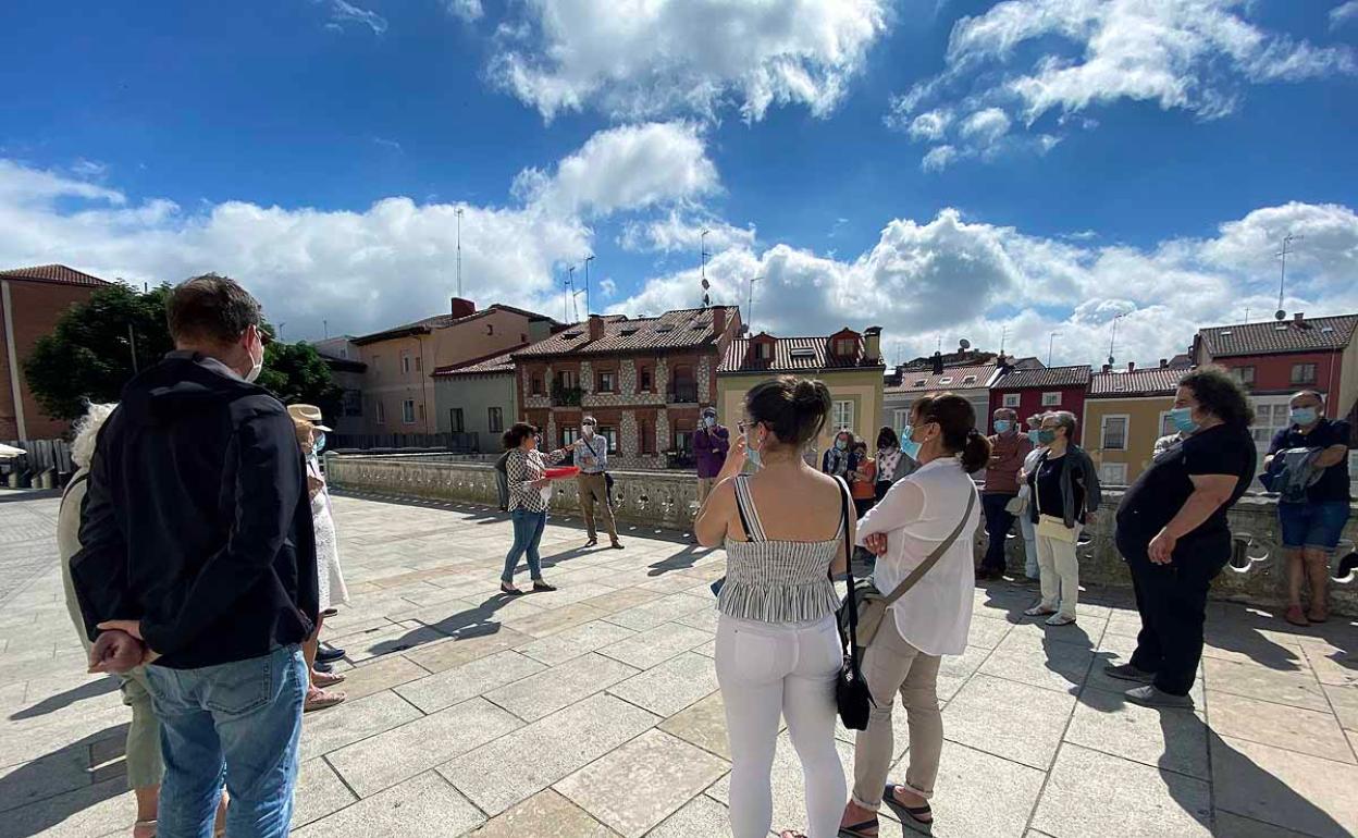 El Ayuntamiento amplía fechas de las jornadas explicativas en las excavaciones arqueológicas de Las Llanas