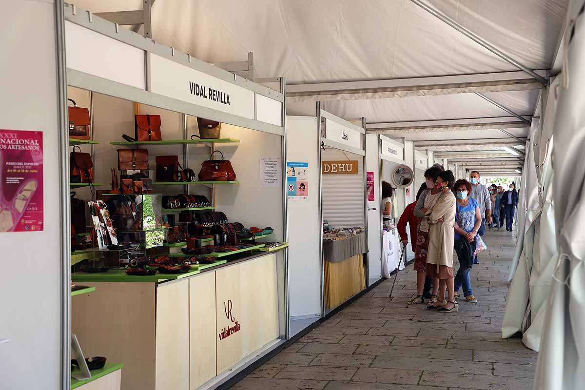 Fotos: La Feria de Artesanía se adapta a la nueva normalidad en Burgos