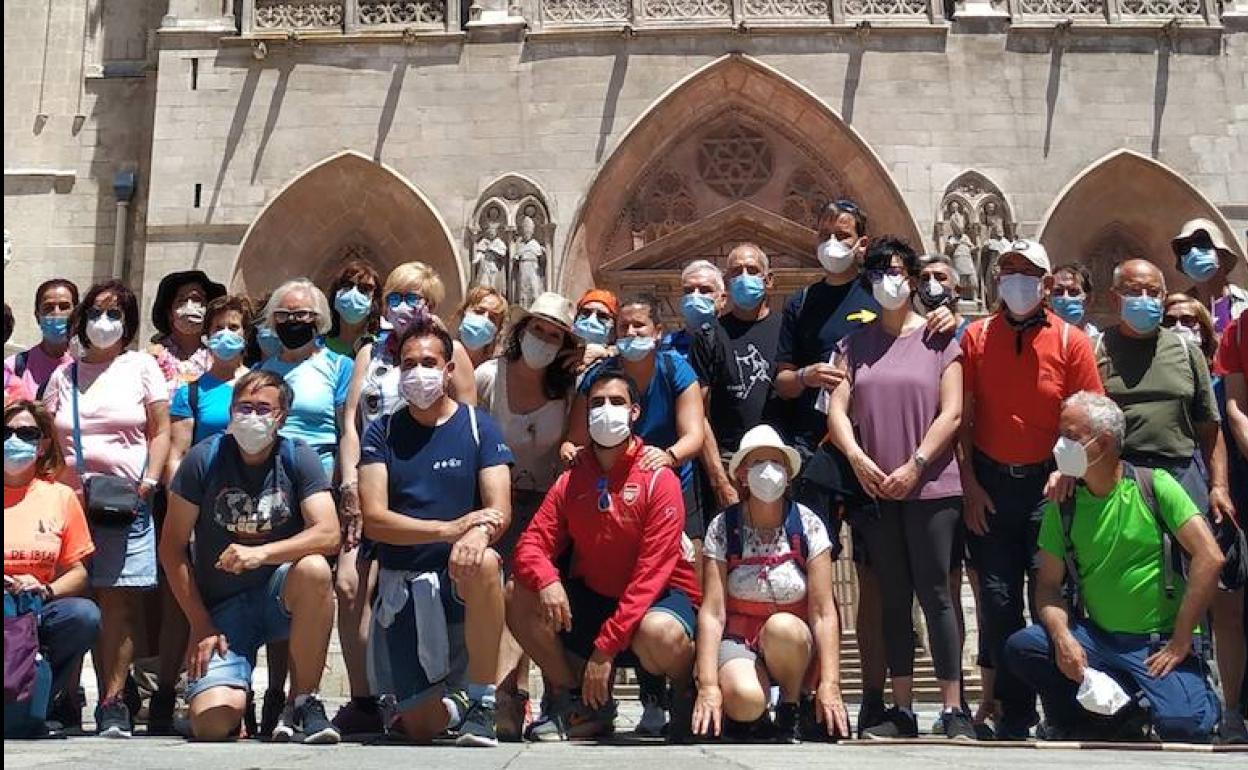 Los peregrinos del Camino de Santiago burgalés llegan a la Catedral de Burgos