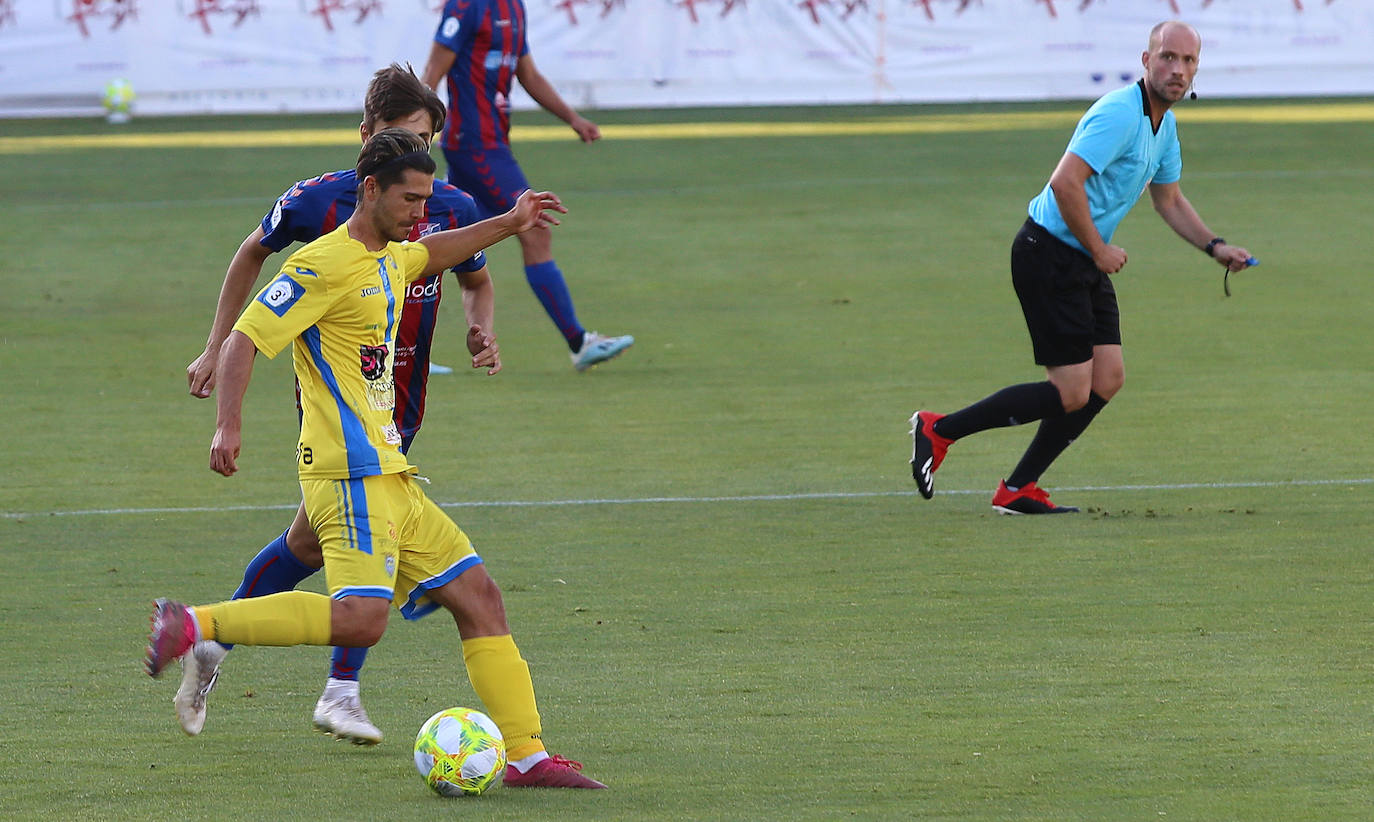 Fotos: La Arandina no logra pasar del empate y despierta del sueño del ascenso