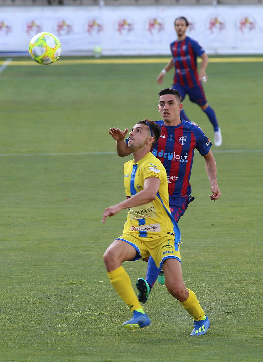 Fotos: La Arandina no logra pasar del empate y despierta del sueño del ascenso