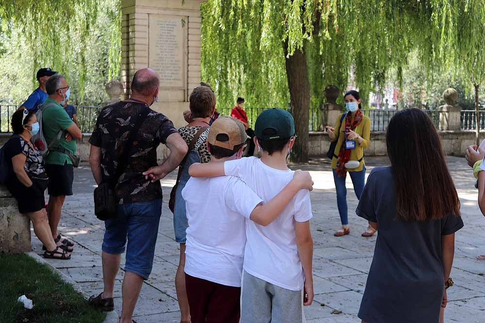 Fotos: &#039;Burgos se re-hace&#039;, la ruta turística que ahonda en las pandemias y catástrofes que vivió la ciudad