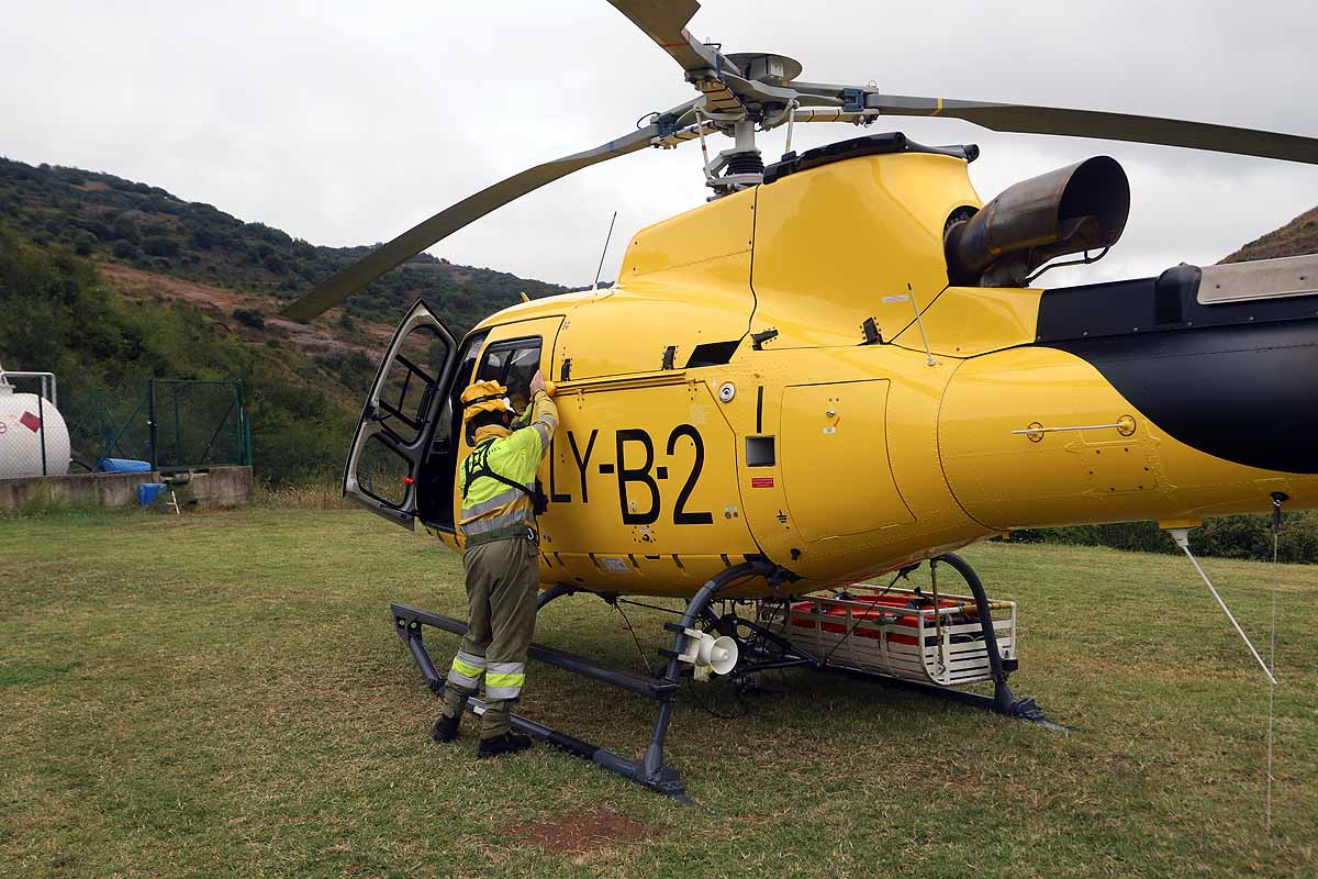 Fotos: Rapidez y eficacia, los incendios también se combaten desde el aire