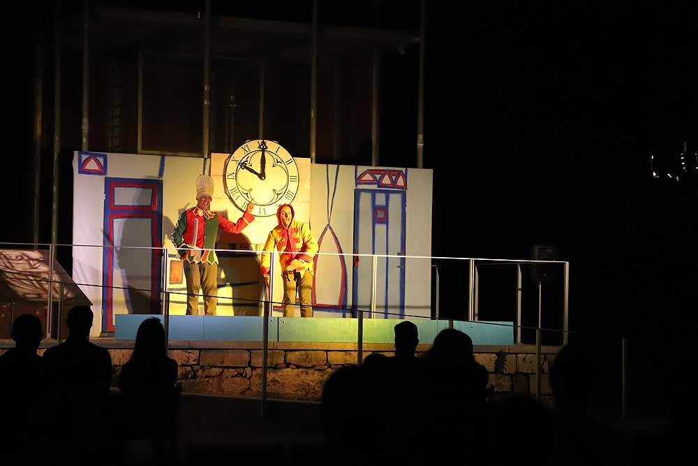 Fotos: Bambalúa Teatro vuelve al Castillo con Patrimonios