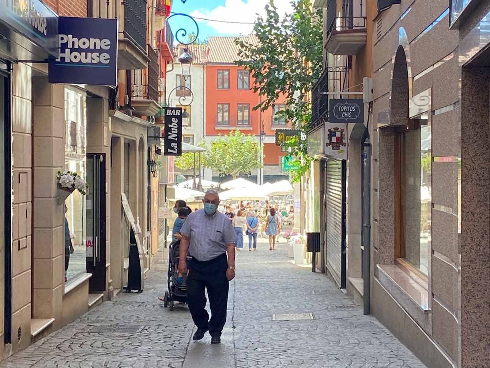 Fotos: Aranda de Duero retoma el pulso de la calle