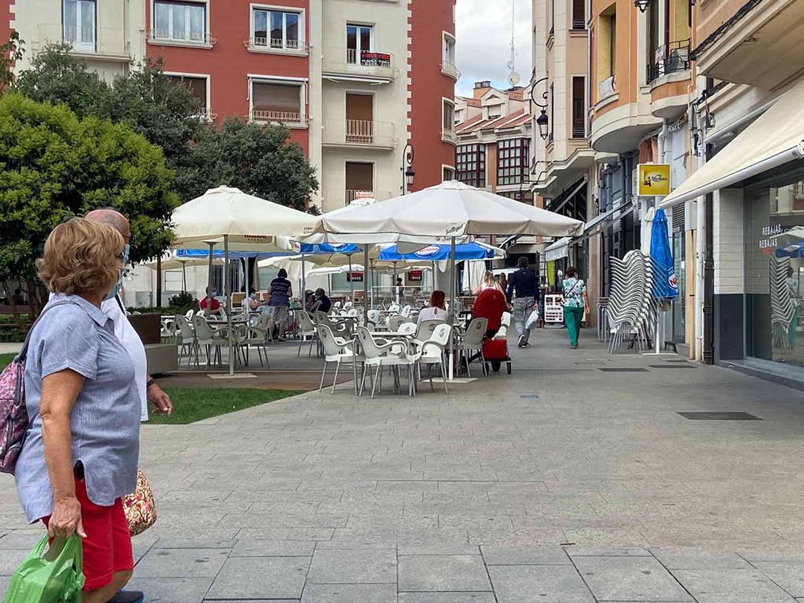 Fotos: Aranda de Duero retoma el pulso de la calle