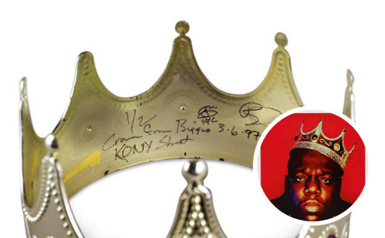 La corona de The Notorious B.I.G., que lució en 1997, saldrá a subasta por 200.000 euros. r